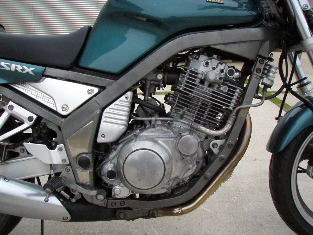 Купить мотоцикл Yamaha SRX400-4 1991 фото 16